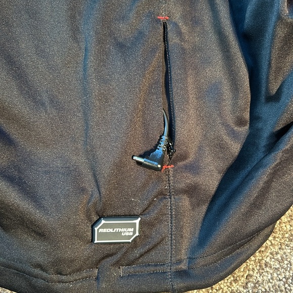 Men’s Milwaukee Heated Jacket - Picture 6 of 6